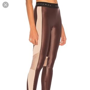 Koral mesh emblem legging